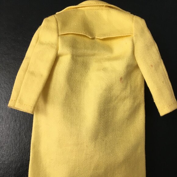 Barbie Yellow Trench Coat - 1960 - Picture 2 of 4